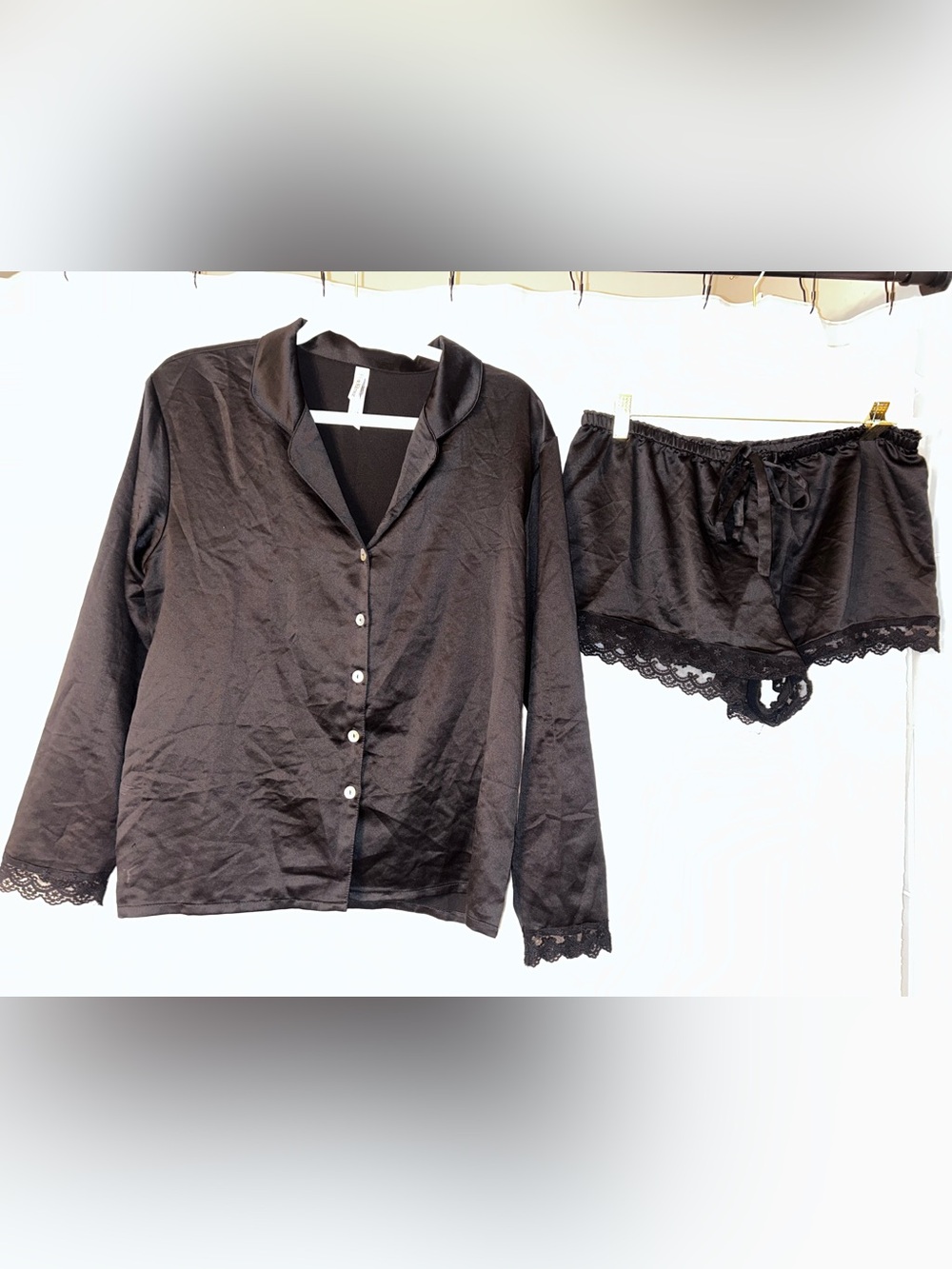Flora Nikrooz Black Satin Lace-Trim Women’s Pajama Set - NWOT - Large